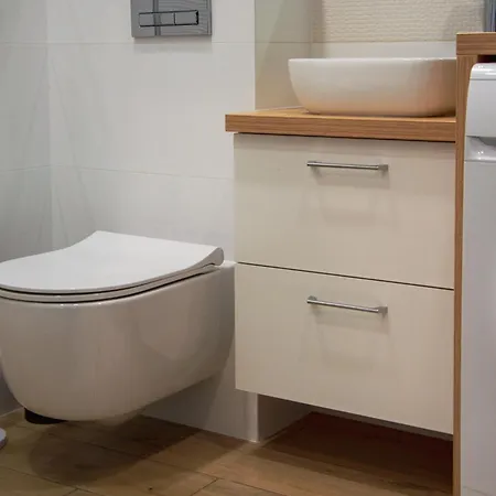 Lägenhet Tercet, Sonata