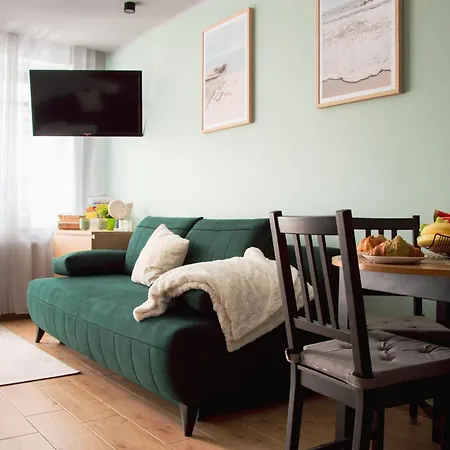 Tercet, Sonata Lägenhet