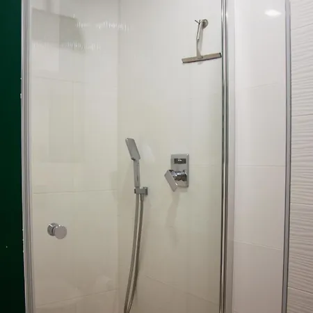 Appartement Tercet, Sonata