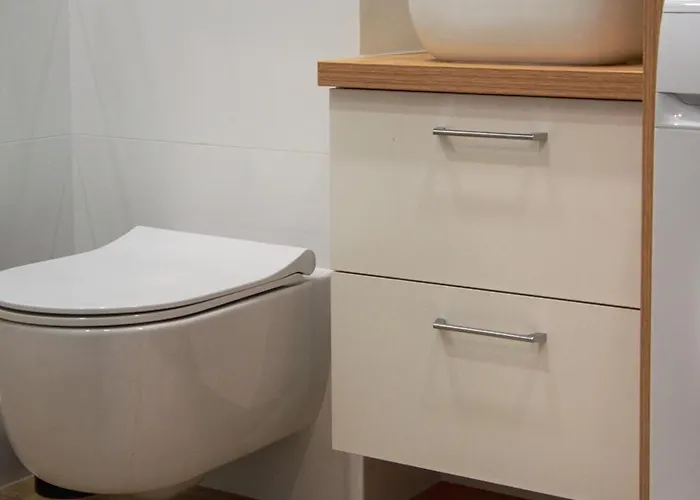 Daire Tercet, Sonata